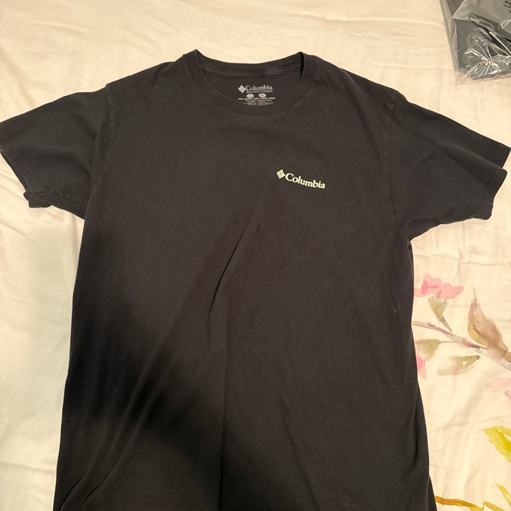 Columbia Black Short Sleeve Tee Classic Fit
